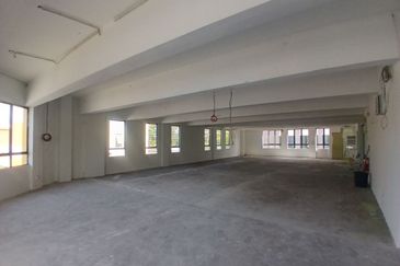 Taman Saujana Utama 3