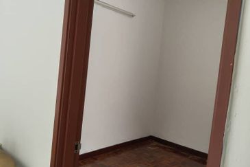 Subang Perdana Goodyear Court 10