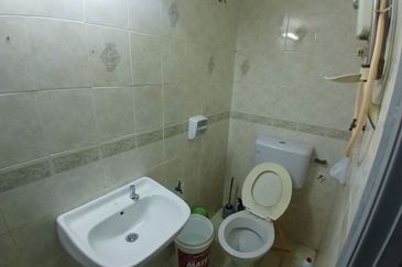 Subang Perdana Goodyear Court 10