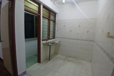 Subang Perdana Goodyear Court 10