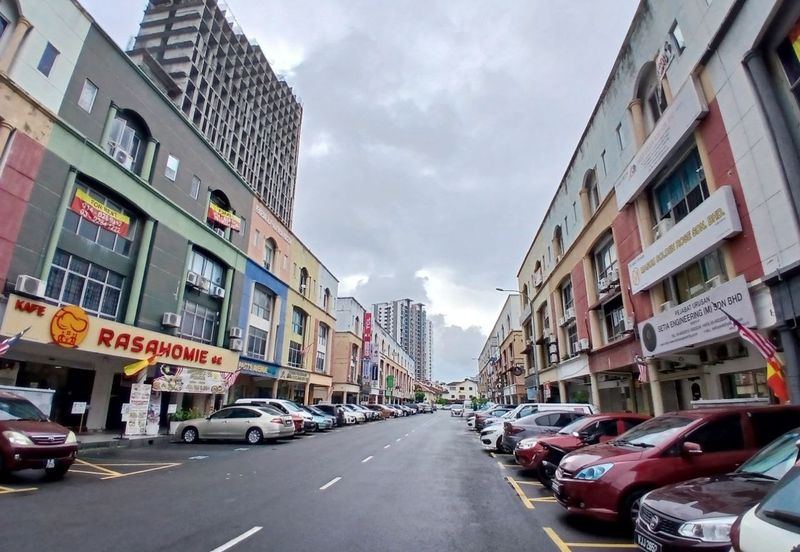 Regalia Business Centre, USJ 1