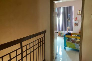 Jalan Putra Indah 9/15