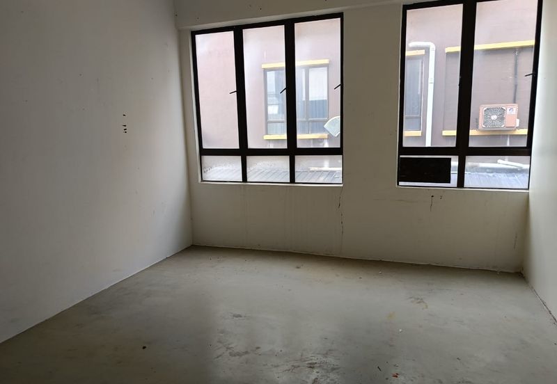 Taman Saujana Utama 3