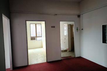 Taman Saujana Utama 3