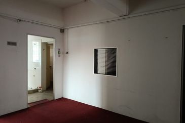 Taman Saujana Utama 3