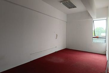 Taman Saujana Utama 3