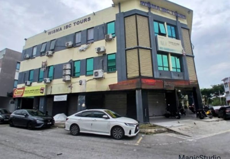 Taman Saujana Utama 3