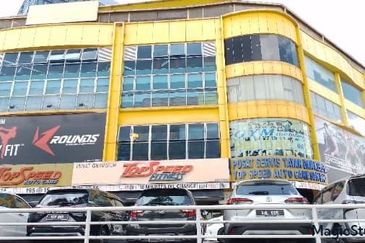 Taipan Business Centre, USJ 10