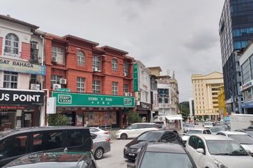 Taipan Business Centre, USJ 10