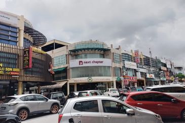 Taipan Business Centre, USJ 10