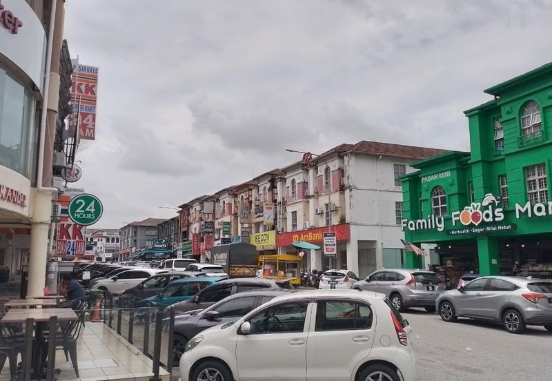 Taipan Business Centre, USJ 10