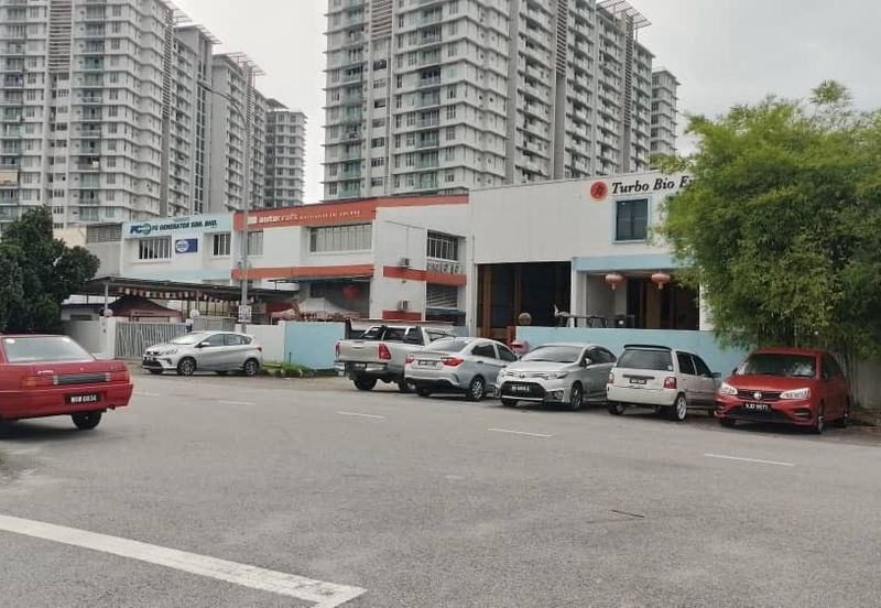 Taman Perindustrian Subang USJ 1