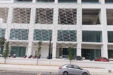 EDUMETRO Retail Space for Rent (FACEING MAIN ROAD) @ Edumetro, USJ 1, SUBANG JAYA, SELANGOR