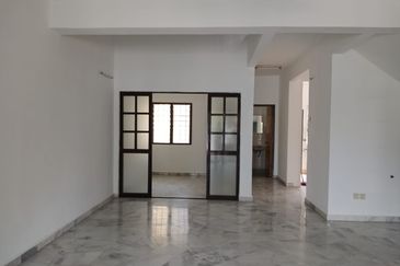 Jalan Putra Indah 9/16