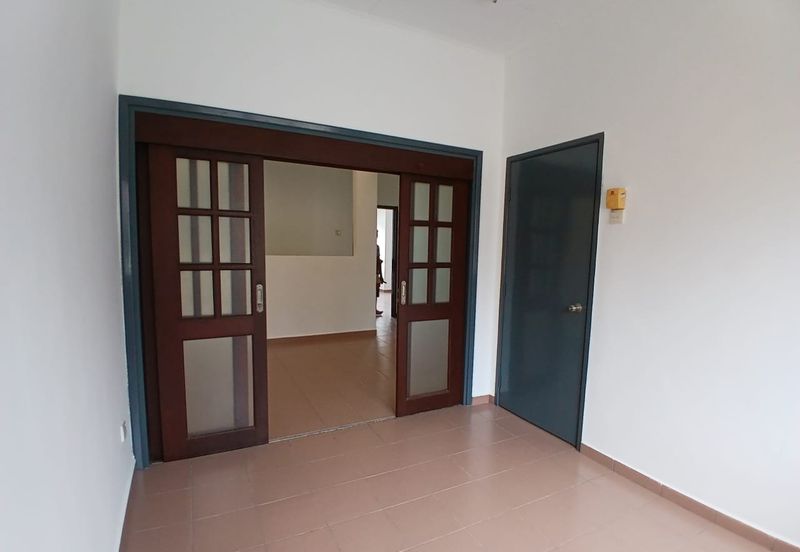 Jalan Putra Indah 9/16