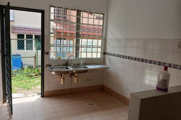 Jalan Putra Indah 9/16