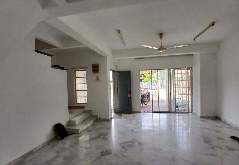 Jalan Putra Indah 9/16