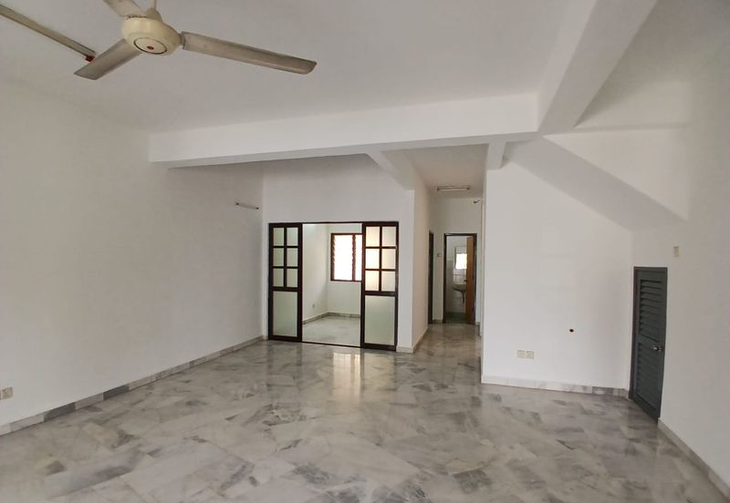 Jalan Putra Indah 9/16