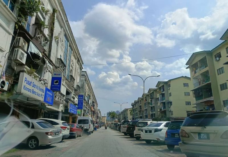 Taman Kinrara Seksyen 1