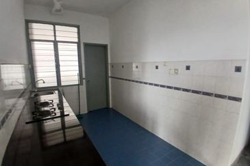 Subang Perdana Goodyear Court 9