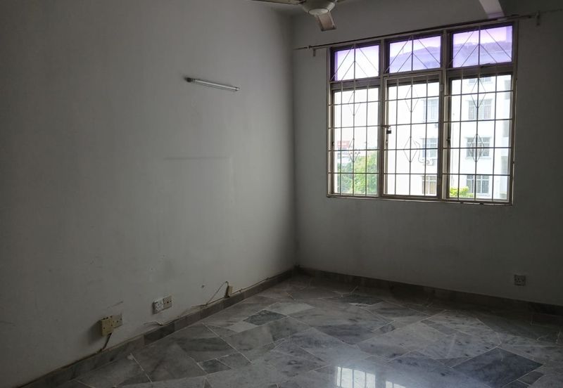 Subang Perdana Goodyear Court 9