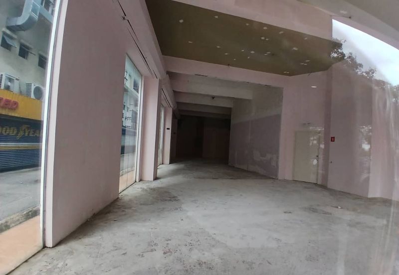 Taipan Business Centre, USJ 10