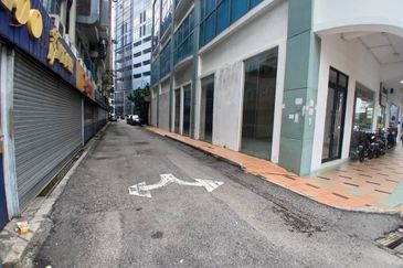 Taipan Business Centre, USJ 10