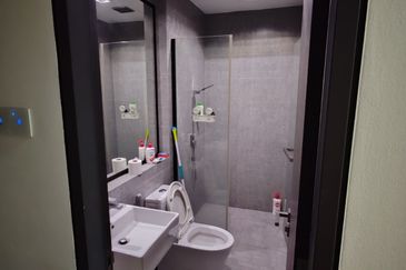 The Square @ One City