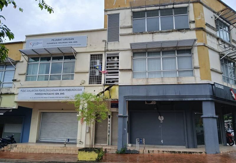 HiCom-Glenmarie Industrial Park