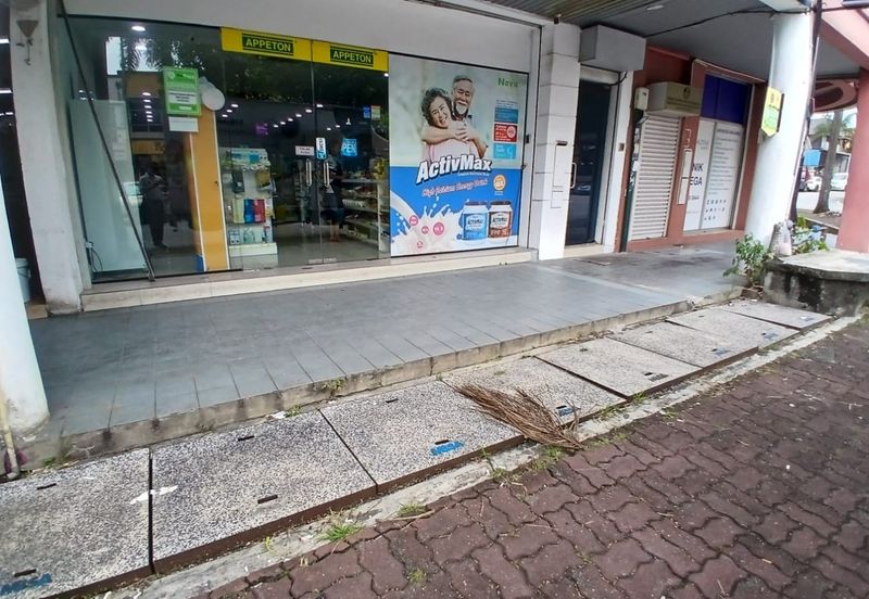 HiCom-Glenmarie Industrial Park