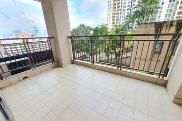 Royal Domain Sri Putramas II