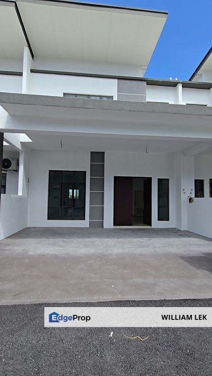 Double Storey Terrace rumah 2 tingkat 24x65 Tmn Puncak Saujana Kajang, Selangor, Kajang