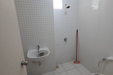 Cradleton @ Eco Majestic