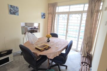 Taman Tasik Semenyih (Lake Residence)