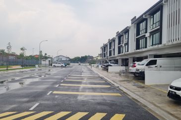 Idaman Grand Residence (Sentosa Idaman)