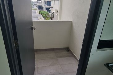 Idaman Grand Residence (Sentosa Idaman)