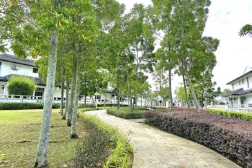 Cradleton @ Eco Majestic