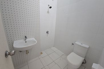 Cradleton @ Eco Majestic