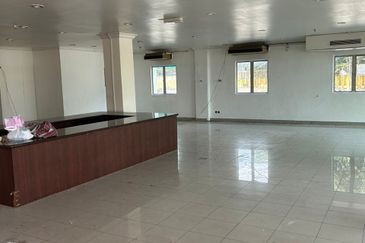 Detached Factory Warehouse & 2 Storey Office For Sales