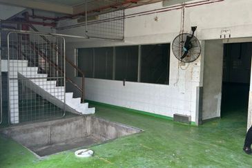 Detached Factory Warehouse & 2 Storey Office For Sales