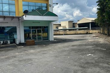 Detached Factory Warehouse & 2 Storey Office For Sales