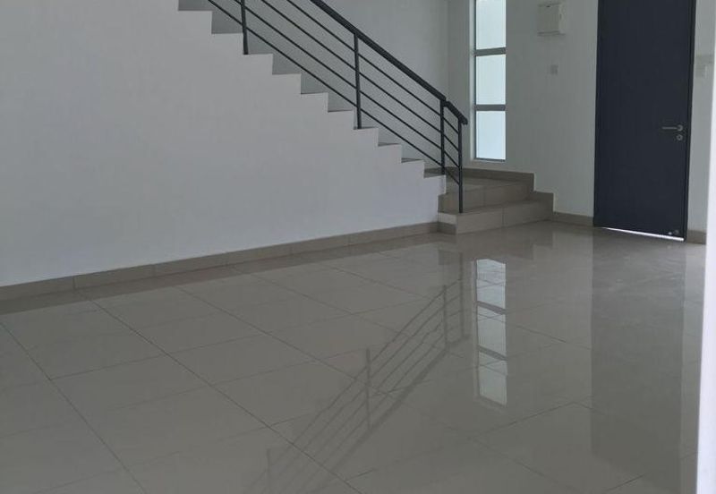 Corner Semenyih Mewah kaseh height 2 sty House Gated & Guarded