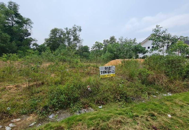 Bungalow Land Semenyih Tasik Kesuma near mainroad