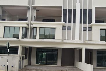 Idaman Grand Residence (Sentosa Idaman)