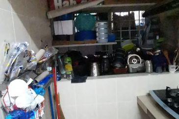 Townhouse TAMAN SAGA AMPANG