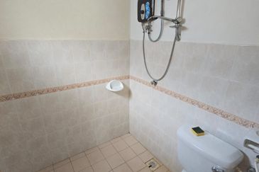 Taman Tasik Semenyih (Lake Residence)