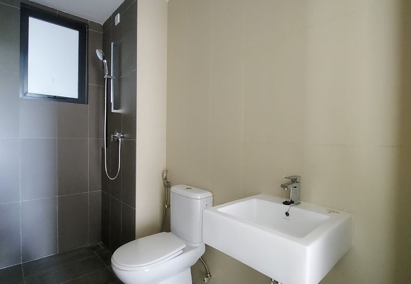 Renai Jelutong Residences