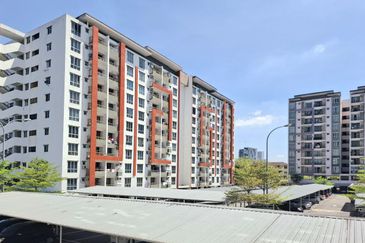 Green Suria Apartment