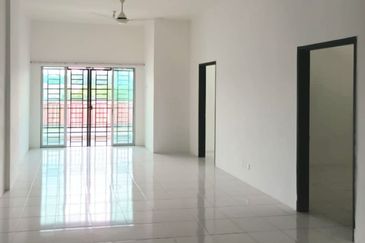 Green Suria Apartment