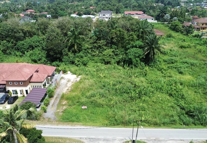 Kampung Sungai Pelong